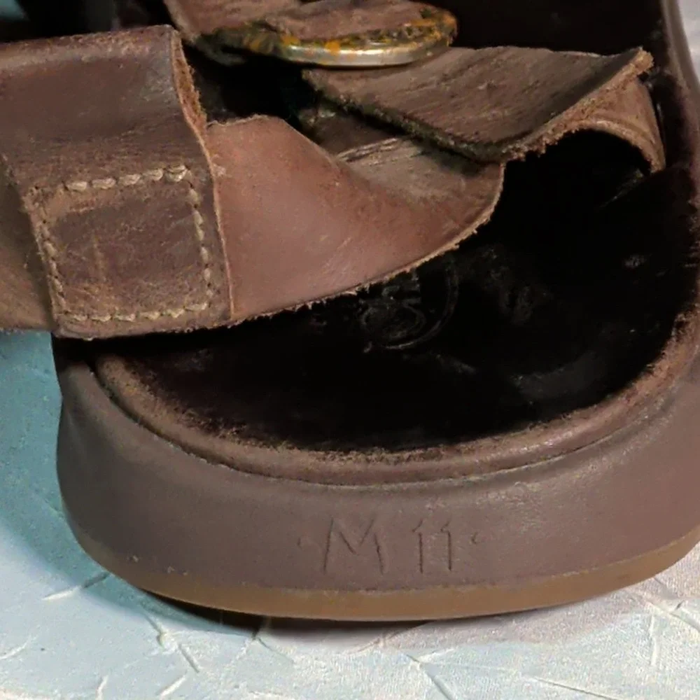Chaco Wayfarer Sandals Mens Size 11 Brown Leather Strappy Gorpcore  J106647